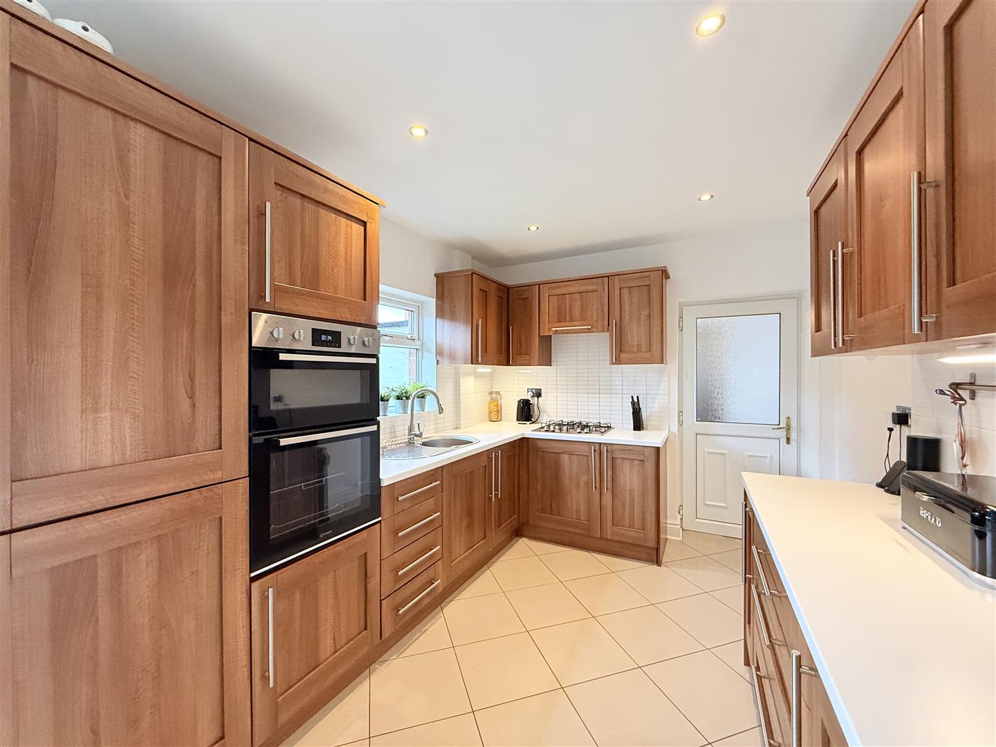 2 bed house - semi-detached in Borrowdale Crescent, Ashton-Under-Lyne – photo 5